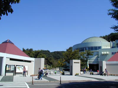 ぐんまこどもの国 入り口 児童館