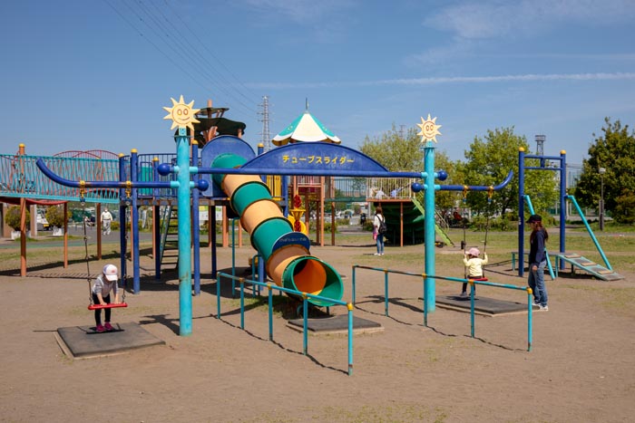 番場公園　大型コンビネーション遊具　小学校低学年のエリア