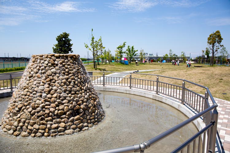 上谷総合公園　親水広場（水遊び）
