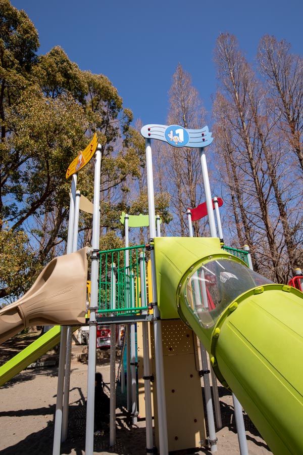 久喜菖蒲公園　2019年11月に完成したすべり台が5本ある複合遊具