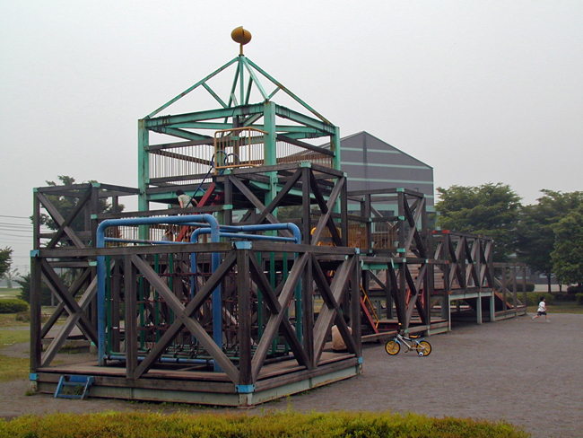 松伏記念公園　以前あった巨大な木製遊具