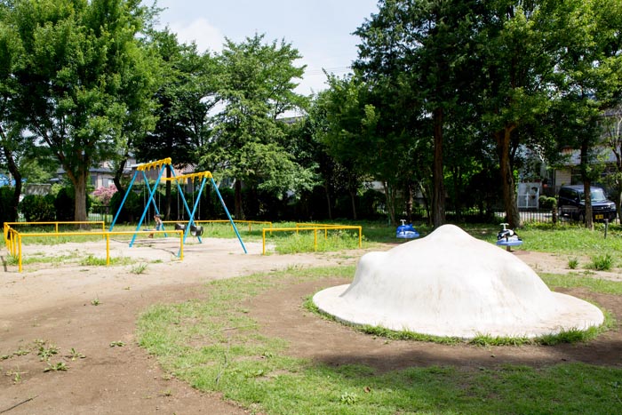 大崎公園　バッテリーカー乗り場隣の小さい子向け遊具