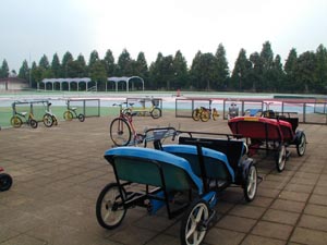 加須はなさき水上公園　おもしろ自転車